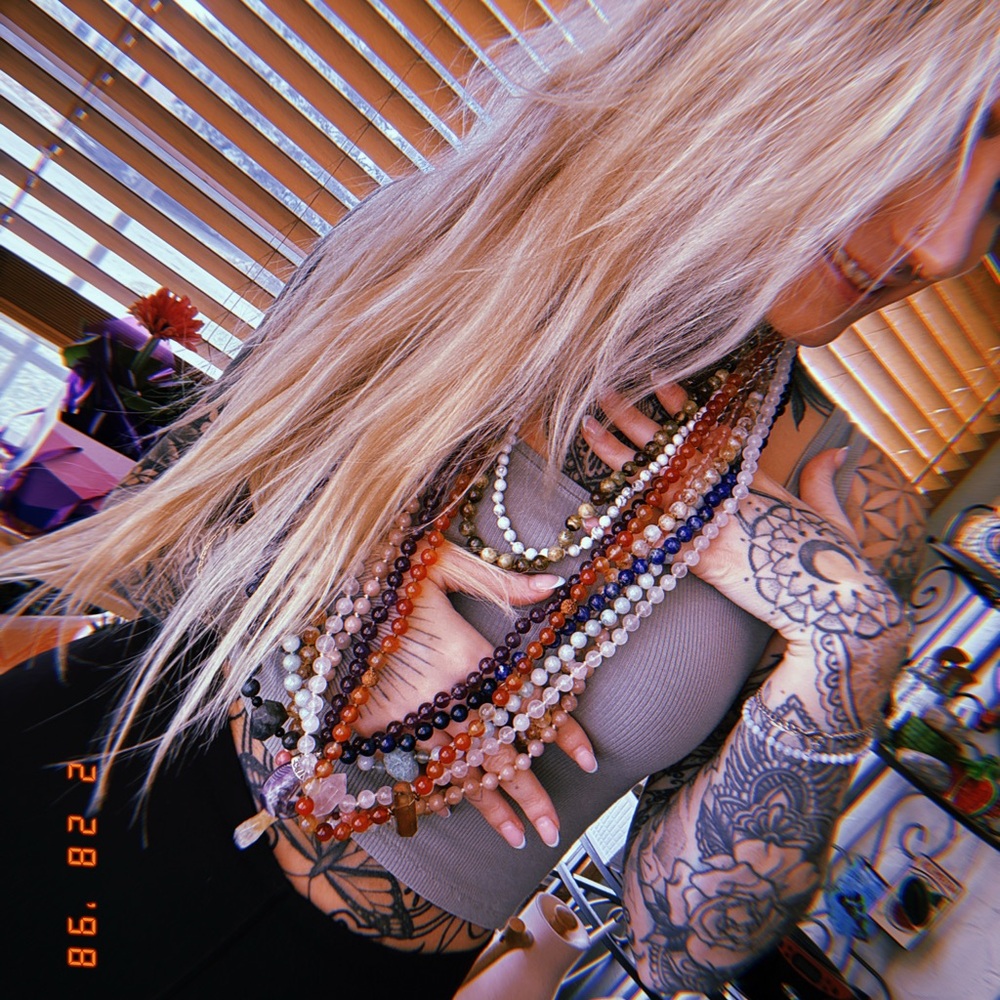 ❁❁❁𝘏𝘦𝘭𝘭𝘰❁❁❁